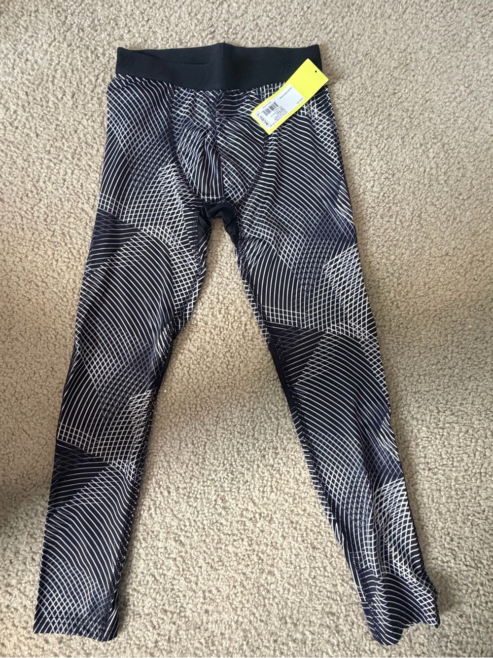 all in motion Black & White Geometric Active Shorts